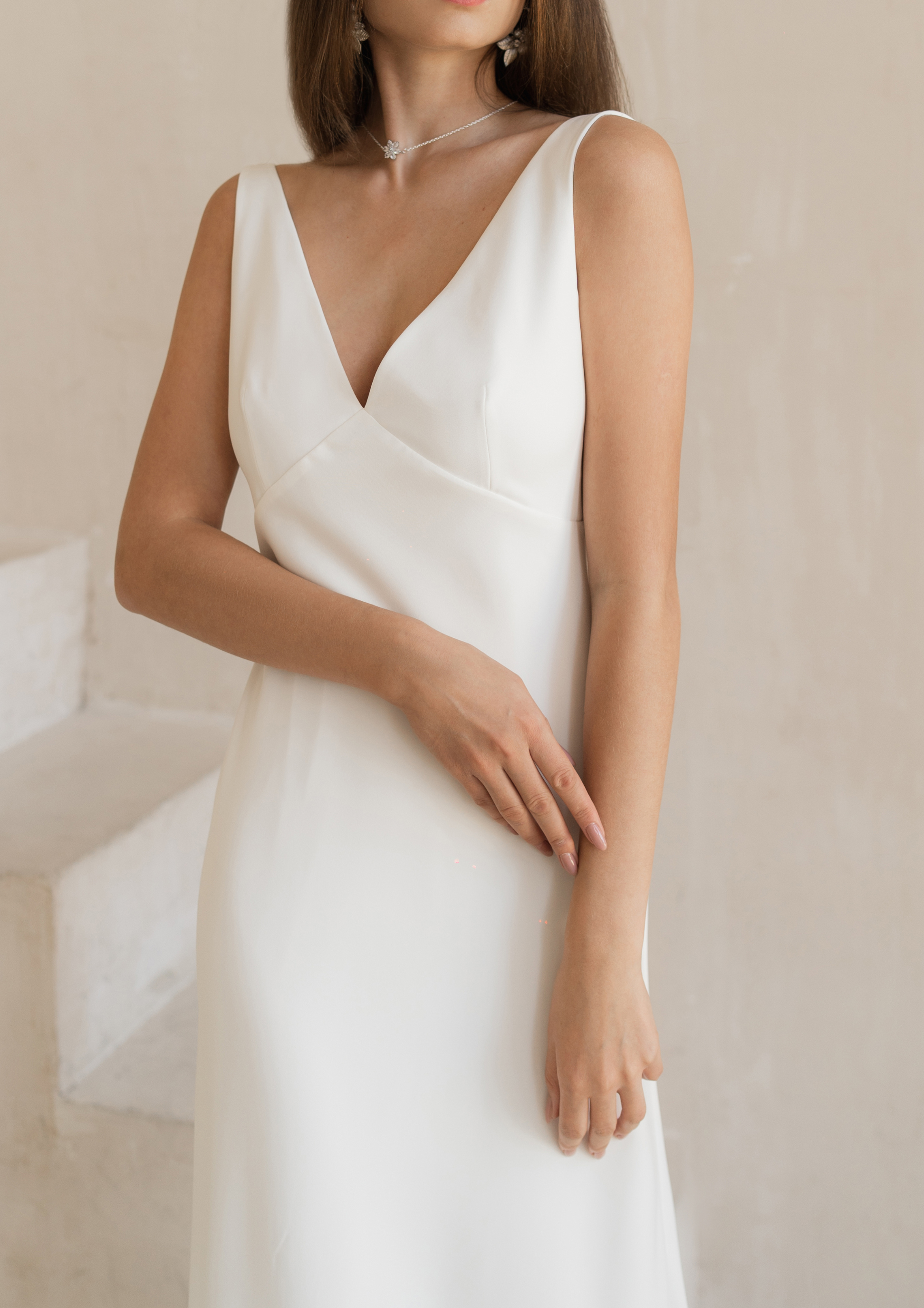 These dresses provide a blank canvas for brides to accessorize and personalize, allowing them to showcase their unique style through accessories such as statement jewelry, veils, or waist belts